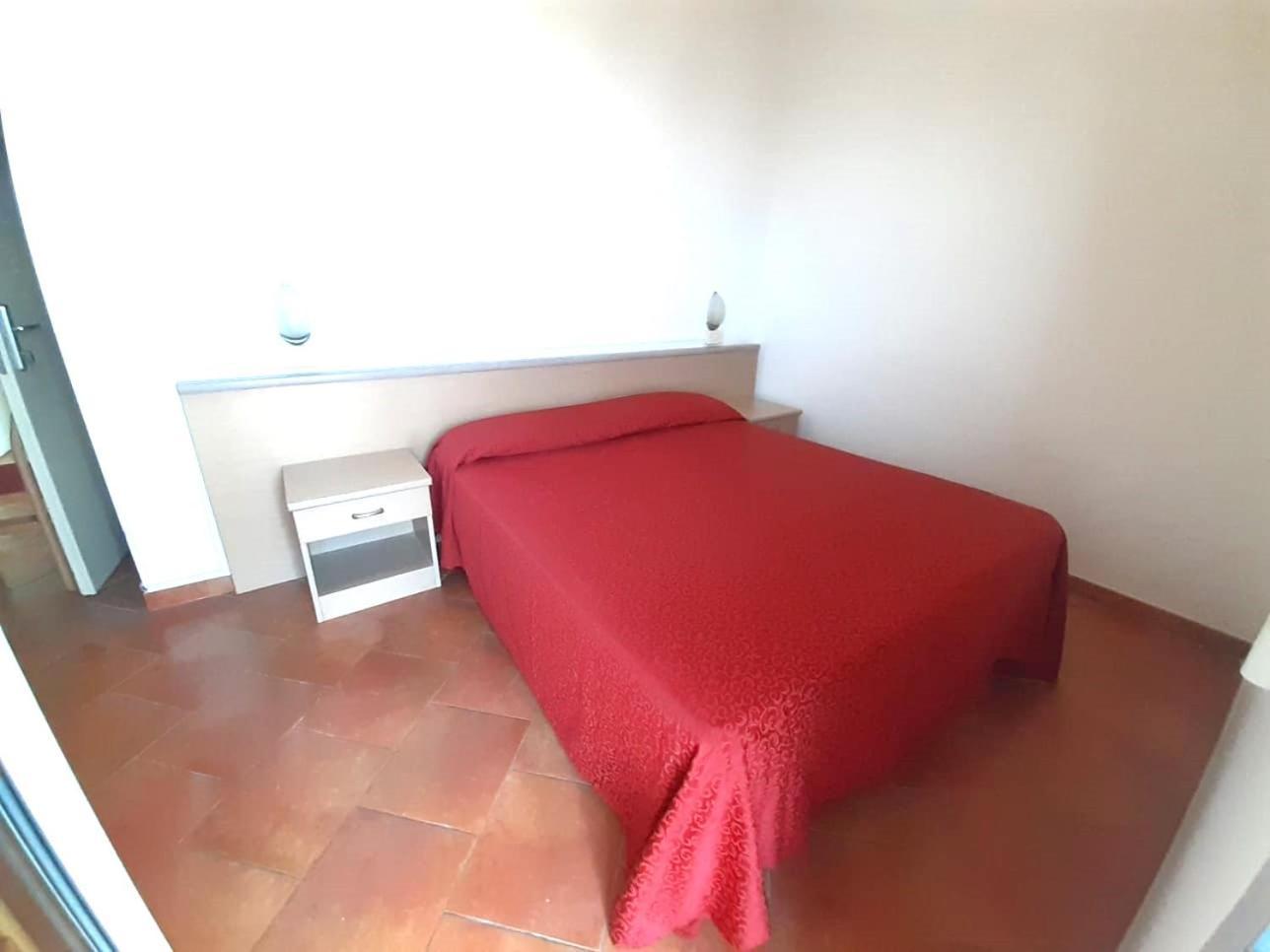Hotel Salsedine " 5 Mt From The Beach ! " Rimini Exterior foto