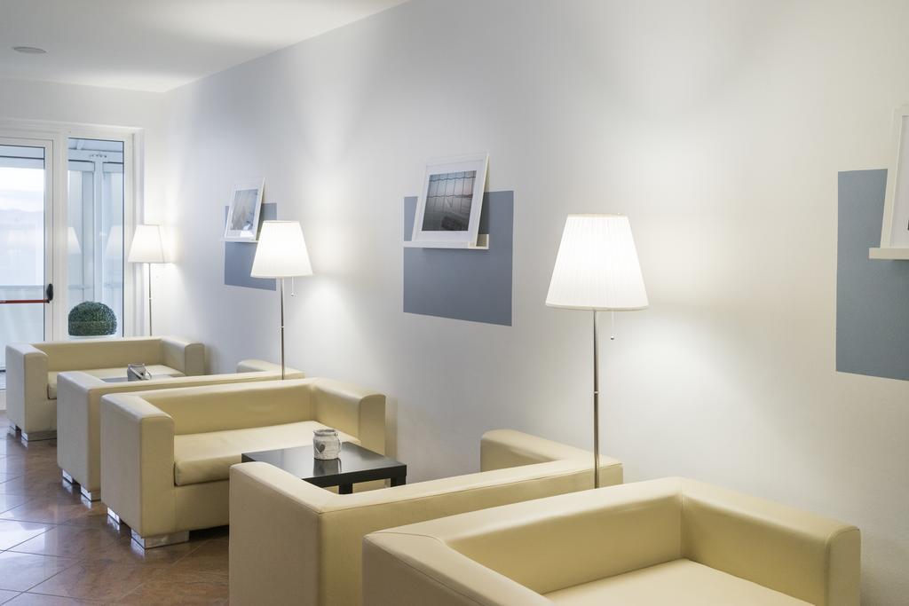 Hotel Salsedine " 5 Mt From The Beach ! " Rimini Exterior foto